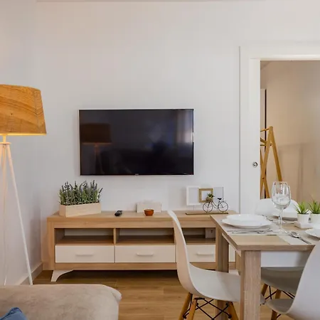 Cubo's Casa Soles & Football Field Feriehus *