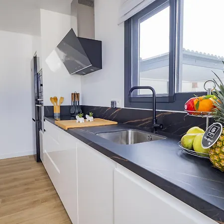 Feriehus Cubo's Casa Soles & Football Field Fuengirola