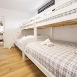 Holiday home Cubo's Casa Soles & Football Field *