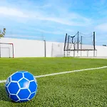 Cubo's Casa Soles & Football Field Holiday home Fuengirola