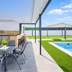 Cubo's Casa Soles & Football Field Holiday home