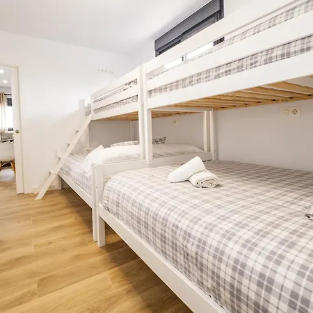 Hébergement de vacances Cubo's Casa Soles & Football Field *