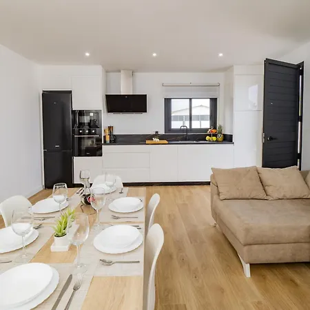 Cubo's Casa Soles & Football Field Fuengirola