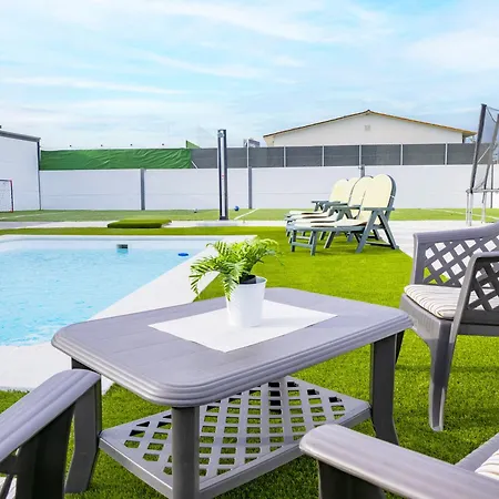 Holiday home Cubo's Casa Soles & Football Field Fuengirola