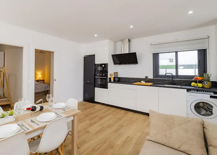 Cubo's Casa Soles & Football Field * Фуэнхирола