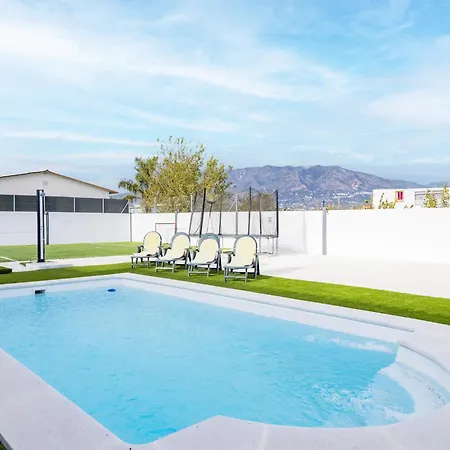 Dom wakacyjny Cubo's Casa Soles & Football Field Fuengirola