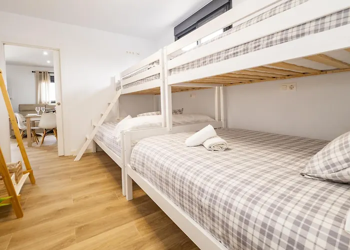 Holiday home Cubo's Casa Soles & Football Field *