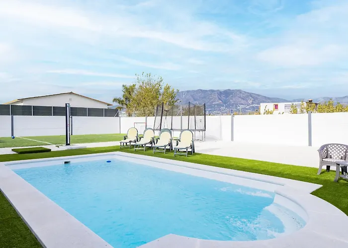 Holiday home Cubo's Casa Soles & Football Field Fuengirola